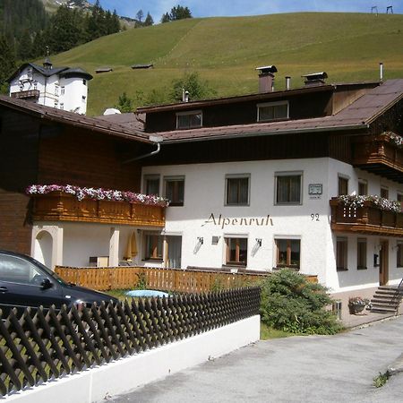 Gastehaus Alpenruh Apartamento Holzgau Exterior foto